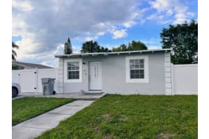 555 Nw 15th Court, Pompano Beach