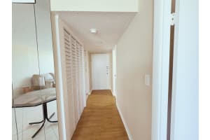 2025 Ne 164th Street 305, North Miami Beach