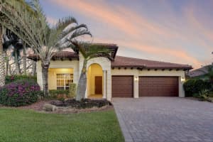 124 Casa Circle, Jupiter