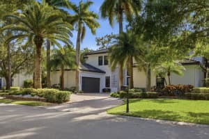 6005 Pinewood Avenue, Parkland