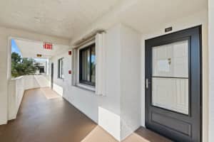 3138 Via Poinciana 410, Lake Worth