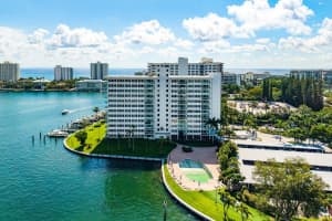 701 E Camino Real Apt 9g, Boca Raton