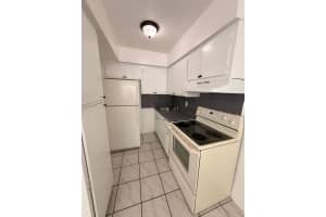 2501 Pierce Street 6, Hollywood