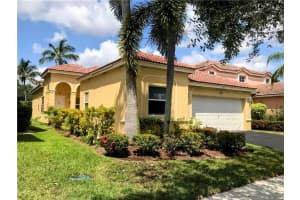 1118 Chinaberry Drive, Weston