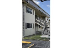 5271 Sw 90th Way 1, Cooper City