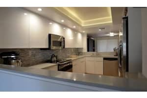 141 Sw 96th Terrace 302, Plantation