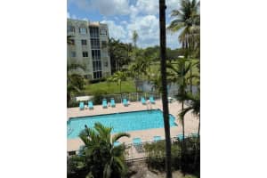3500 Oaks Clubhouse Drive 303, Pompano Beach 3500 Oaks Clubhouse Drive 303, Pompano Beach