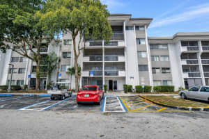 711 N Pine Island Road 210, Plantation