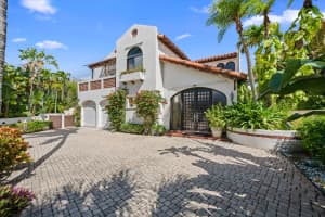 23 Sloans Curve Drive, Palm Beach