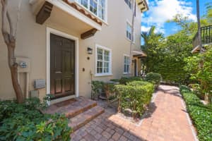72 Se 6th Avenue H, Delray Beach