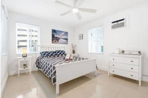 343 Van Buren Street 2, Hollywood