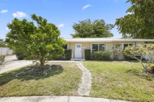 1720 Sw 10th Street, Boca Raton