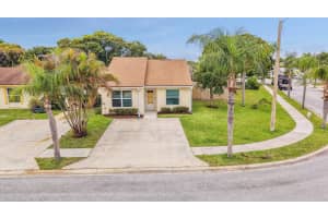215 Palmetto Court, Jupiter