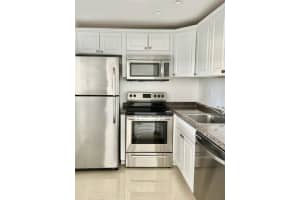 251 Brighton F, Boca Raton
