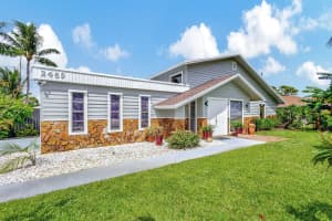 2469 Sun Up Lane, Lake Worth