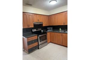 6131 Sw 42nd Place 1-2, Davie