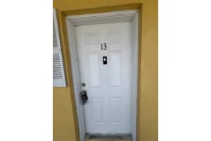 1505 Crescent Circle A13, Lake Park