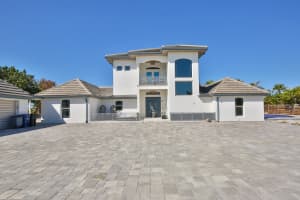 7816 Sanderling Road, Sarasota