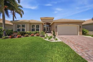 10469 Whitewind Circle, Boynton Beach