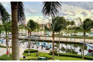 625 Casa Loma Boulevard 304, Boynton Beach