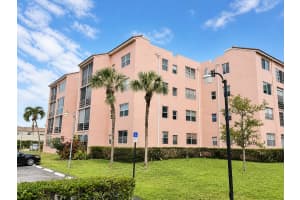 2841 Somerset Drive 107, Lauderdale Lakes 2841 Somerset Drive 107, Lauderdale Lakes