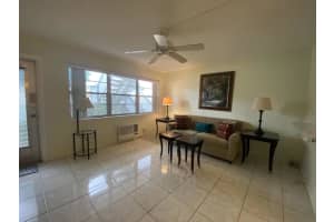 3 Kinghswood A, West Palm Beach