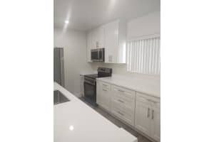 140 Nw 70th 2040, Boca Raton