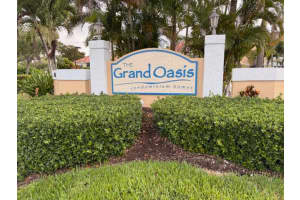 5661 Riverside Drive 203b7, Coral Springs