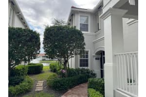 2140 Wingate Bend, Wellington