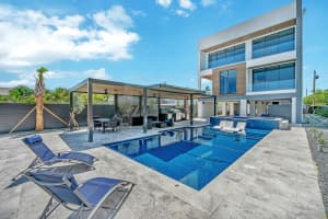 16 Seaside Avenue, Key Largo