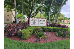 1020 Country Club Drive 302, Margate 1020 Country Club Drive 302, Margate