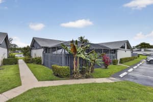 1057 Summit Trail Circle B, West Palm Beach