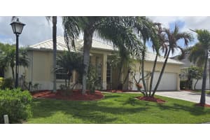 607 Tangelo Circle Sw, Vero Beach