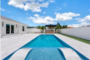 413 Sw 15th Avenue, Delray Beach