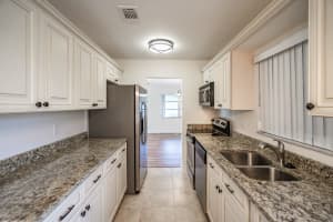 6309 Summer Sky Lane, Greenacres