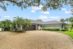 10158 Se Acorn Way, Jupiter 10158 Se Acorn Way, Jupiter