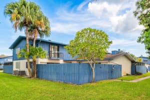 4643 Holly Lake Drive, Lake Worth
