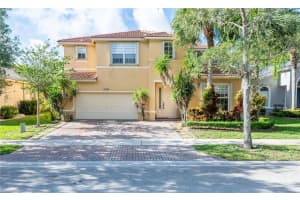 19364 S Whitewater Avenue, Weston