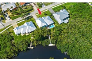 228 Sw Indian Groves Drive, Stuart