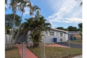 2990 Nw 7th Court, Fort Lauderdale