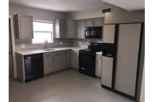 142 Sw 8th Avenue Apt A, Delray Beach