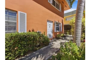 2200 Monroe Street 24, Hollywood