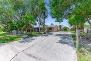 9159 Honeywell Road, Lake Worth