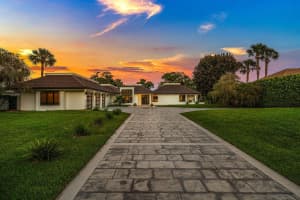 1648 Breakers West Boulevard, West Palm Beach