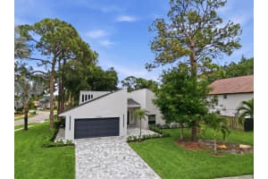 2908 Nw 24th Way, Boca Raton
