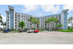 4640 W Lucerne Lakes Blvd W 206, Lake Worth