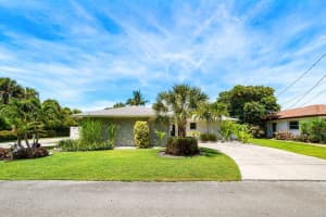 106 Periwinkle Drive, Hypoluxo