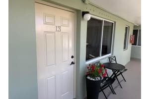 1423 Holly Heights Drive 13, Fort Lauderdale
