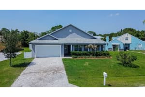 1201 Se Mendavia Avenue, Port St. Lucie, Fl 34952, Port Saint Lucie