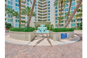 3720 S Ocean Boulevard 907, Highland Beach